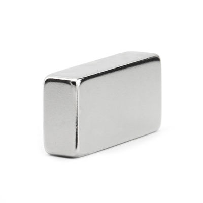 40*20*10mm N52 Neodymium Block Magnet with Axial Magnetism Direction and ±1% Tolerance