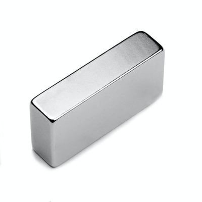 40*20*10mm N52 Neodymium Block Magnet with Axial Magnetism Direction and ±1% Tolerance