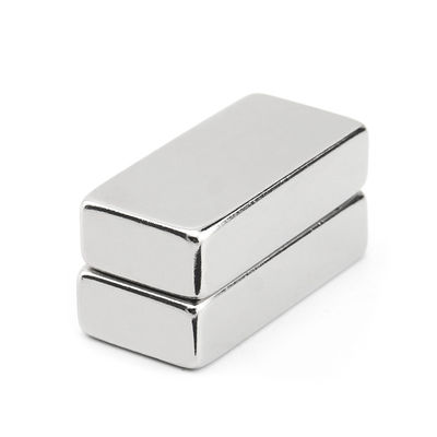 40*20*10mm N52 Neodymium Block Magnet with Axial Magnetism Direction and ±1% Tolerance