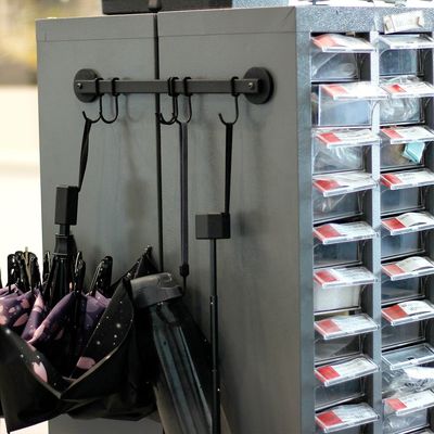 Grill Outdoor Household Fridge Magnetic BBQ Tool Rack with Neodymium Magnet 6 Hooks and Steel Material