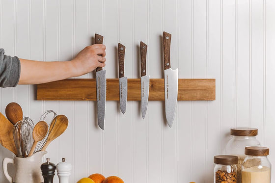 Customize Your Kitchen Accepting Customized Logo for Acacia Wood Magnetic Knife Strips
