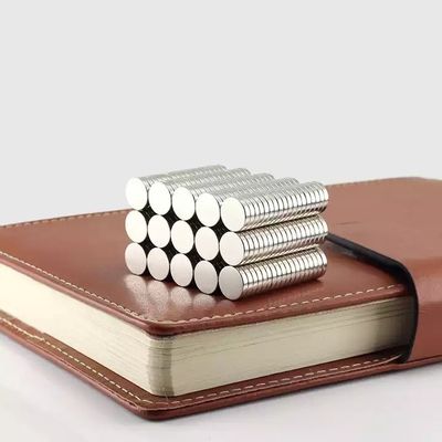 Nickel-Coating N52 Neodymium Disc Magnet with ±3% Tolerance and Customized Strength