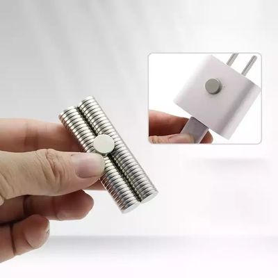 Nickel-Coating N52 Neodymium Disc Magnet with ±3% Tolerance and Customized Strength
