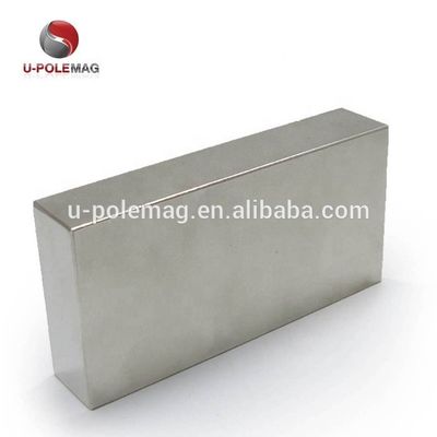 Main Materials NdFeB Magnet 100mm Three Poles Giant Block for Precise Applications