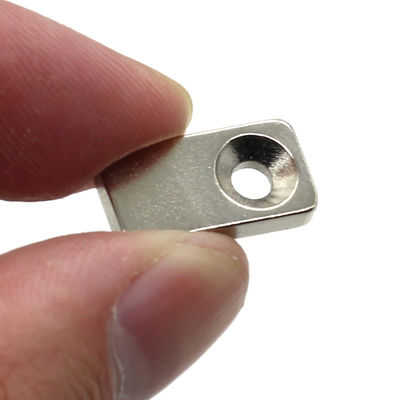 Custom Magnetized Direction N35 Strong Neodymium Rare Earth Block Countersunk Magnet